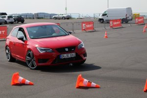 SeatLeonCupra280_Autogefuehl002.jpg SeatLeonCupra280_Autogefuehl002.jpg