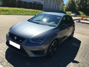 Seat Leon Cupra.jpg