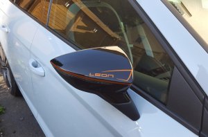CupraSTSpiegelLeon.jpg