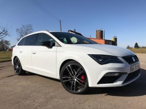 404F2627-ED62-4B5A-926D-7E0298416D05 2.jpg