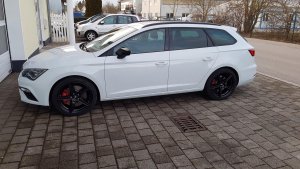 IMG_0351.jpg IMG_0351.jpg