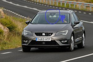 seat-leon-st-estate-2.0-tdi-2013-front-action.jpg
