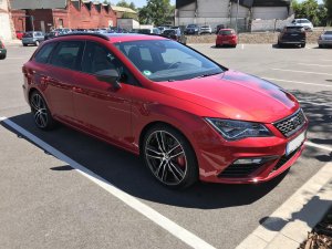 seat_leon.jpg seat_leon.jpg