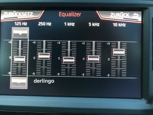 20180825_Seat Leon 5F FR - Equalizer.jpg