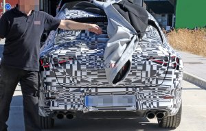 seat-cupra-leon-r-foto-spia-11.jpg seat-cupra-leon-r-foto-spia-11.jpg