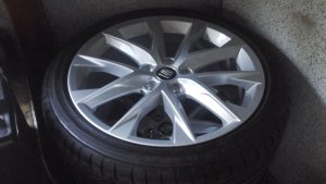 18'' Performance Felgen mit Reifen unbenutzt