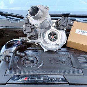Leon Cupra LM440 IS38 400-440PS8.jpg