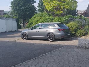 SEAT Leon ST 2.0 TDI DSG 135kW (184PS) in Pirineos Grau mit 76.000 km aus 08/16
