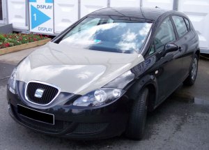 800px-Seat_Leon_2006_black_vl Kopie 5.jpg
