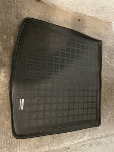 2 Stück Kofferraummatten für Seat Leon ST