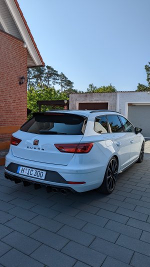 PXL_20220813_075524063.jpg PXL_20220813_075524063.jpg