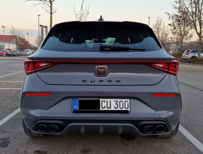 CUPRA_KL_hinten.jpg