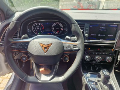 Cupra_Lenkrad_nachher.jpg Cupra_Lenkrad_nachher.jpg