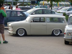 trabi1.jpg trabi1.jpg